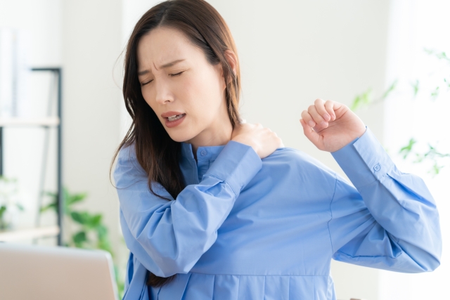 肩こりに悩む方のイメージ あさば整骨院 八潮店